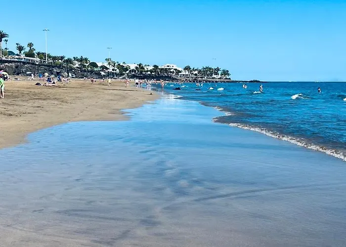 Caletones Puerto del Carmen (Lanzarote)